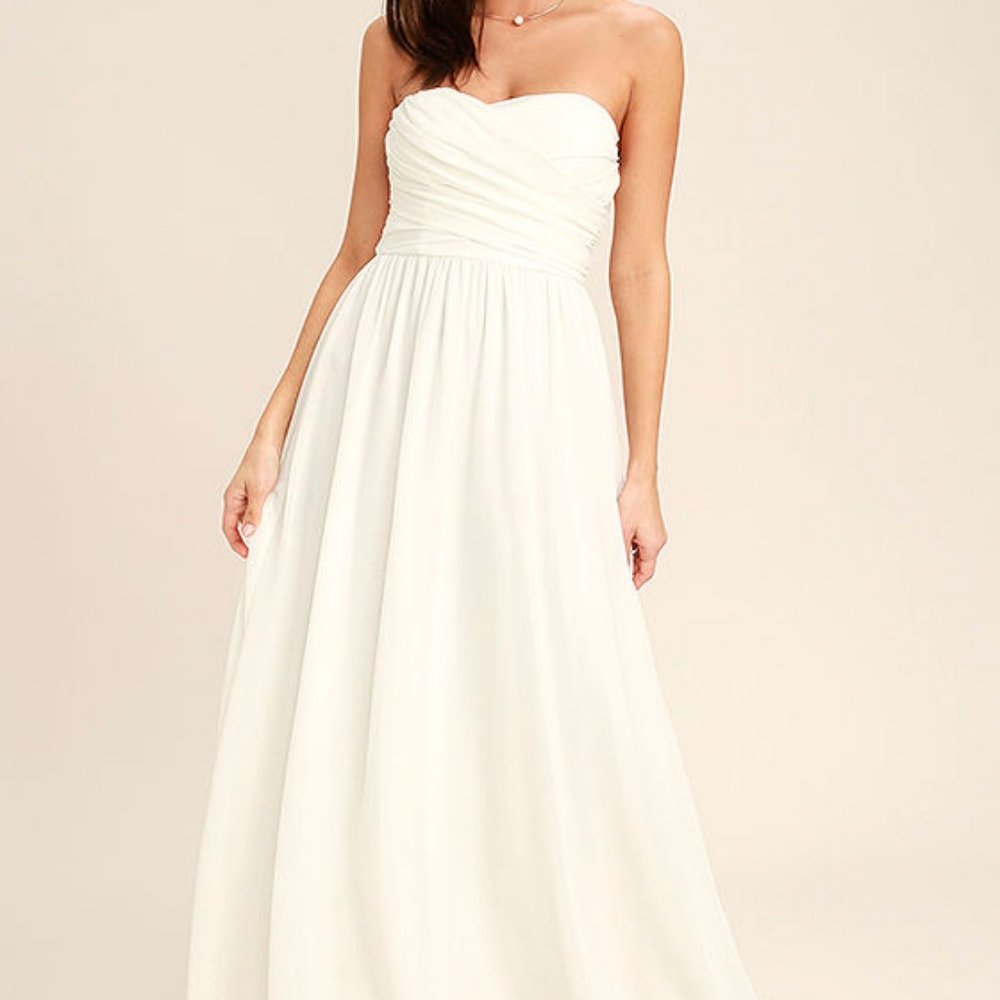 Lulu’s White Strapless Maxi Dress
